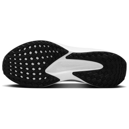 Nike Quest 6